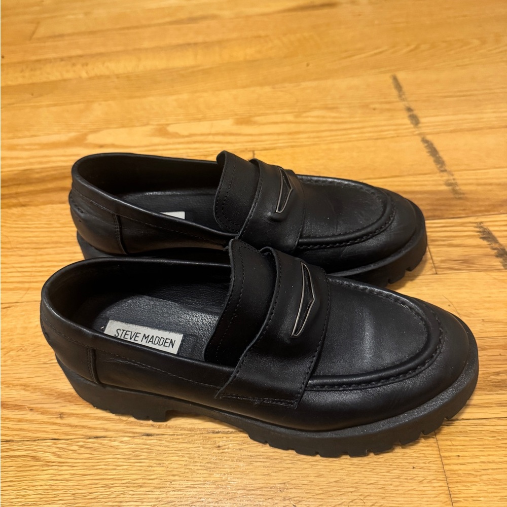 Steve Madden Black Loafers